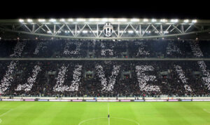 Juventus-stadium_supporters-choreography3